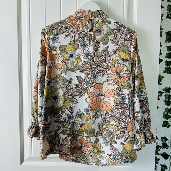 2Hearts Earthy floral high neck long sleeved top size medium - Picture 4 of 6